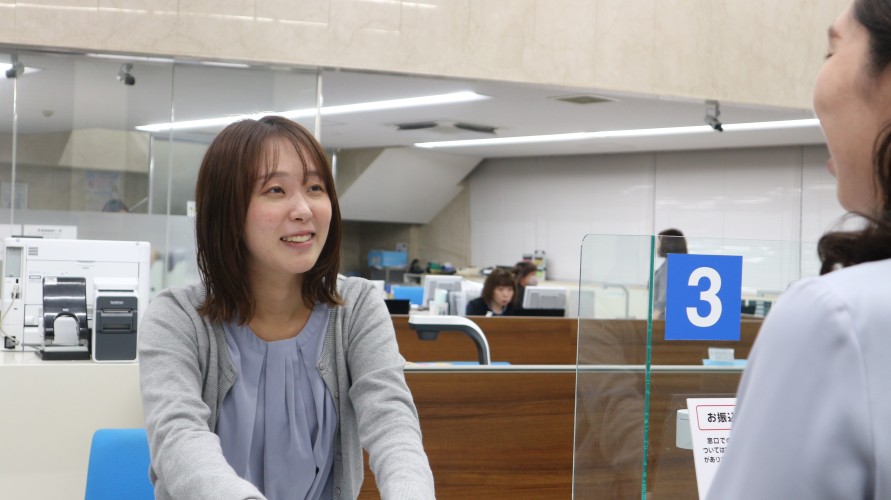 単に商品をおすすめするのではなく、お客様にとって本当に必要なものは何かを考え、分かりやすく丁寧に説明することを大切にしています。