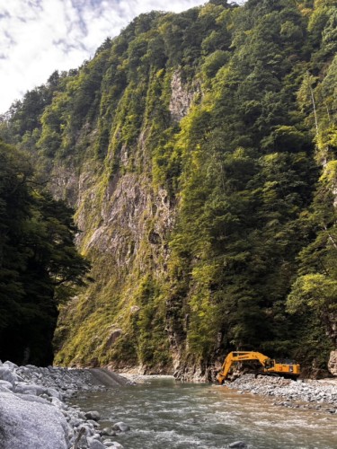 黒部奥山での作業風景