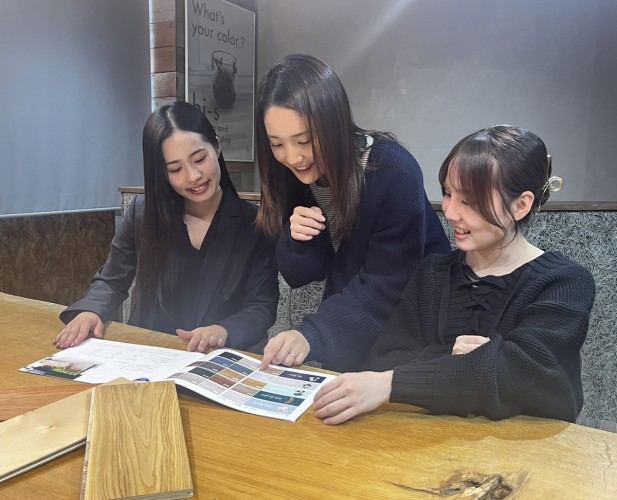 若手社員が積極的に質問しています！