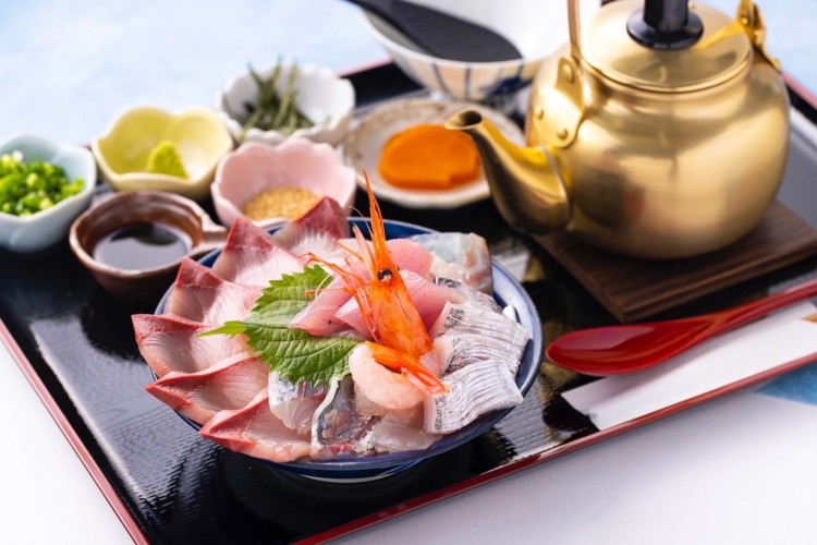 名物海鮮丼