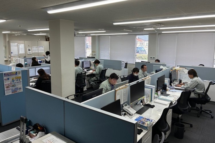 本社内観
