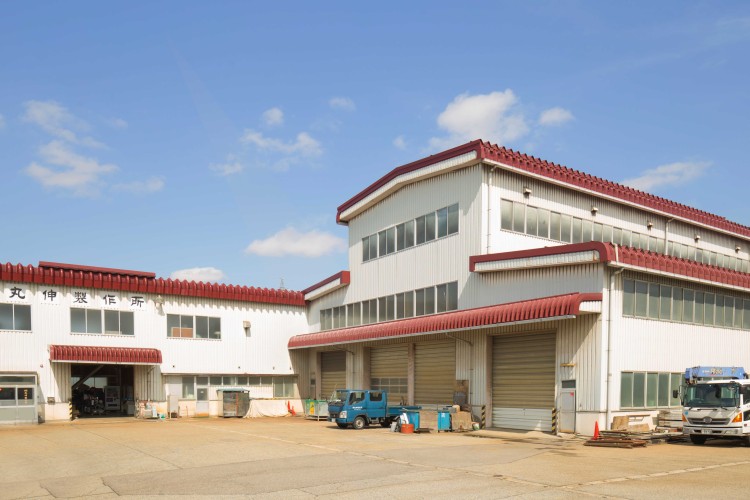 本社工場外観