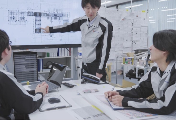 実務を通じて技術力を向上。 設計から製造まで、一貫したものづくりに携わっています。