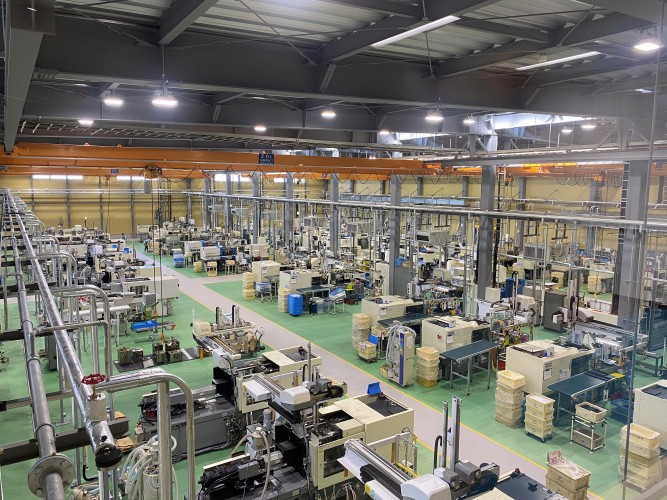 プラスチック成形工場