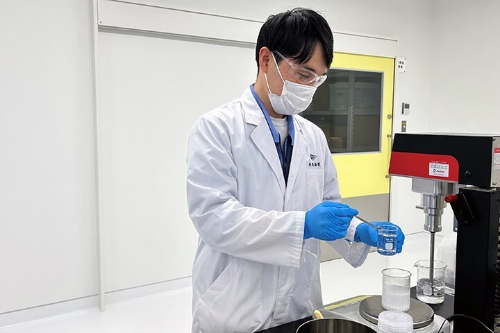 お客様のニーズに合わせた研究・開発を行っております