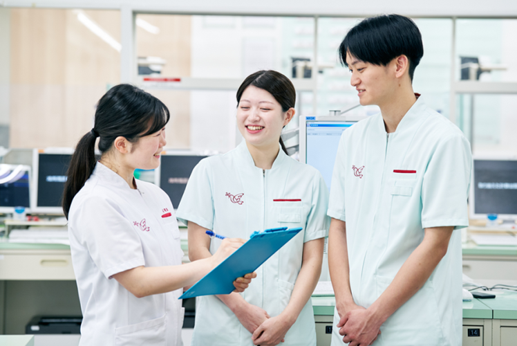 ミーティングを重ね、より良い店舗作りを行っています。